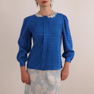 1980's Blouse/ Eighties Blouse/ Blouse with Lace Collar/ Vintage Lace/ Blue Shirt/ Prairie Blouse/ Size Medium 