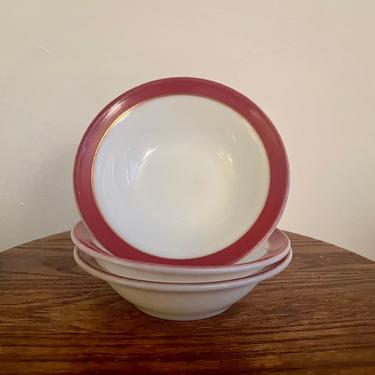 Vintage Pyrex Bowl Set of 3, Christmas Red Maroon and Gold Trimmed Rim on White Milk Glass Pattern, Associated with Pyrex Tea Set 