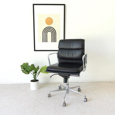 Black Leather Vintage Office Chair