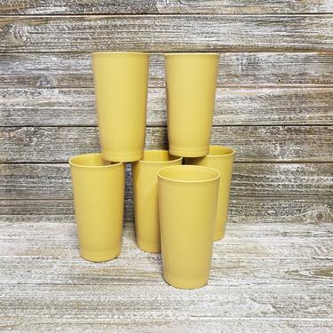 Vintage Tupperware Cups, 6 Harvest Gold Stackable Tumblers, 1970s Kitchen Cups, Mid Century Modern, Retro Tupperware Party, Vintage Kitchen 