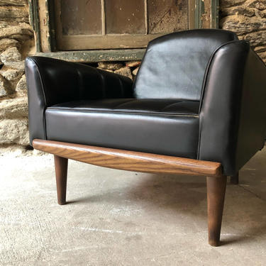 Mid century modern lounge chair Adrian Pearsall gondola lounge chair mid century tufted club chair 