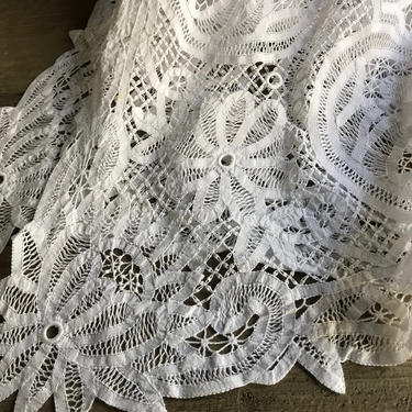 White Lace Tablecloth, Dinner Napkin Set, Battenberg Lace, Embroidery Work 