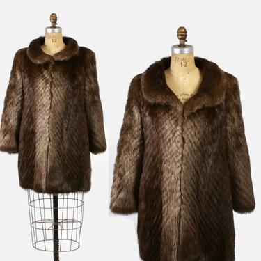 Vintage 70s FUR COAT / 1970s Feathered Chevron Pattern Brown Genuine Beaver Fur Jacket M - L 