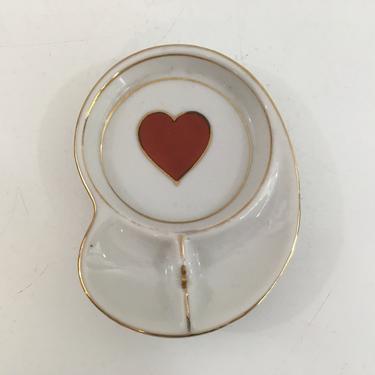 Vintage Heart Ashtray Dish Catchall Gold Red White Mid-Century Modern Decor Ring Dish Jewelry Vanity Key Tray Birthday Decorative 