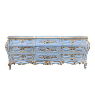 Vintage Cellini Louis XV style Carved Dresser 