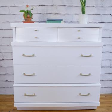 United Furniture White and Gold Mid Century Dresser, Painted Mid Century Chest of Drawers, Vintage Dresser, Antique Dresser, Free NYC Deli 
