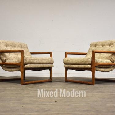 Milo Baughman Scoop Lounge Chairs - A Pair 
