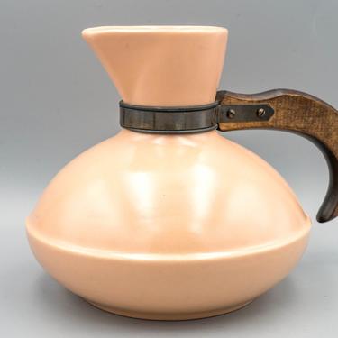 Catalina Pottery Rancho Satin Coral Pitcher | Ceramic Peach Coffee Jug | Vintage California Pottery | Mid Century Modern Tableware Serveware 