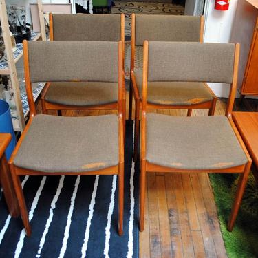 set of 4 Teak Dining Chairs