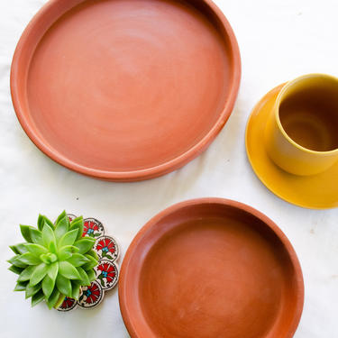 Pair of Handmade Terracotta Plate with rim,Charcuterie Board,Cheese Board,Terracotta Dinner Plate,Clay Dinner Plate 