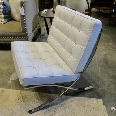BARCELONA STYLE WHITE LEATHER CHAIR