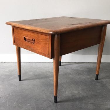 vintage mid century modern Lane Acclaim one drawer side table.