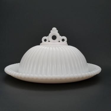 Vintage Milk Glass Butter Dish / Domed White Butter Dish / Milk Glass Covered Butter Plate / Round Butter Plate with Lined Dome Lid 
