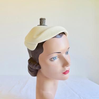 Vintage 1950's Ivory Cream White Felt Hat with Rhinestone Trim Rockabilly Bridal Wedding Fascinator Head Piece I Magnin 50's Millinery 22.5 