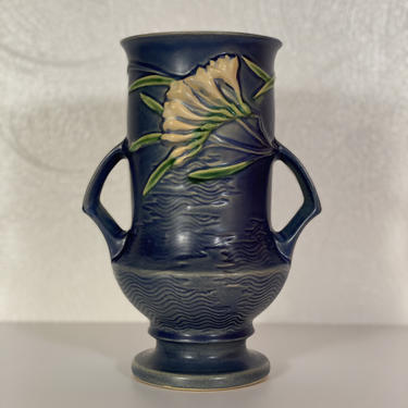 Roseville Freesia 123-9 Blue Vase 