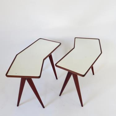 Gio Ponti Walnut Pair of Side Tables Mirrored Glass Tops Asymmetrical Forms