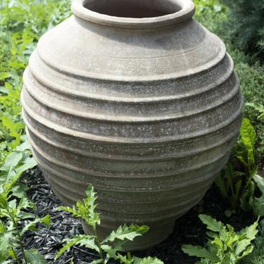 Detroit Garden Works Outdoor Riveted Garden Planter Pot w/ Lip 