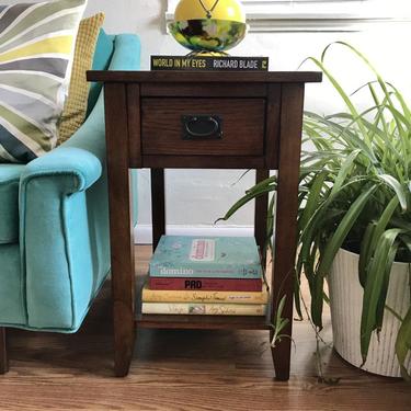 MISSION STYLE Side Table/Nightstand with Drawer (Los Angeles) 