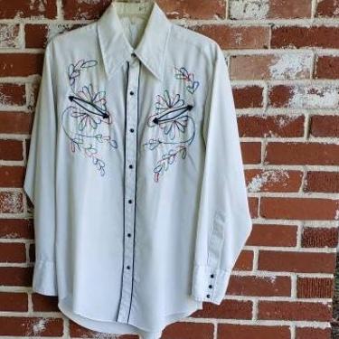 Vintage 60s/ 70s Western Shirt Chainstitch Embroidered Pearl Snap Piping  Smile Pockets  M/L 