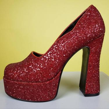 90s glitter heels. Red platform hourglass heels. Sparkly pumps. Club shoes. Raver. Club kid. Burgundy. By Hot Topic. Size 9. 