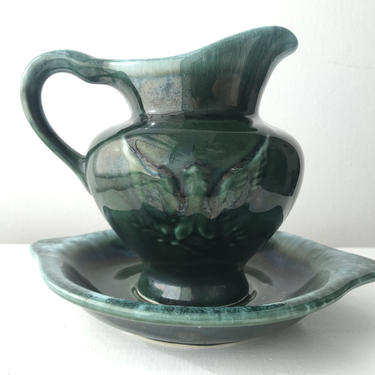 Hull Drip Glaze Green Pitcher and Plate with Eagle 