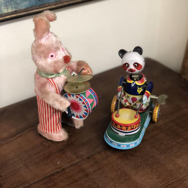 Vintage antique wind-up toys set Retro Mid Century Modern Toy Bear Rabbit Play Carnival Animal 