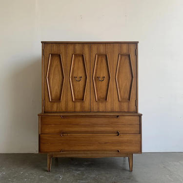Vintage Higboy Dresser by Thomasville 
