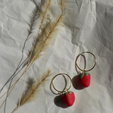 Strawberry Earrings / Fruit Earrings / Fun Gifts for Her / Cute Polymer Clay Charm Earrings / Gold Filled Hoops 