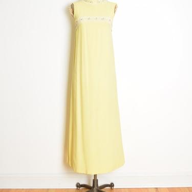 vintage 60s dress yellow watteau train crochet long maxi hostess gown XS clothing 