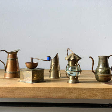 Vintage Doll House Brass Holland Miniatures, lantern coffee grinder, pitcher 