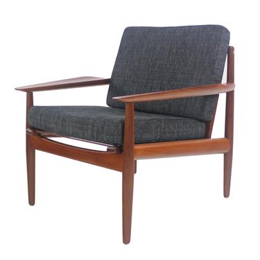 Rare Scandinavian Modern Teak Armchair Designed by Arne Vodder