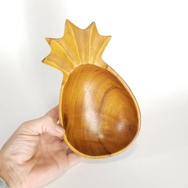 Vintage Wooden Pineapple Bowl / Carved Wood Candy Dish / Natural Wood Catch All Dish / Fruit Motif Retro Home Table Decor 