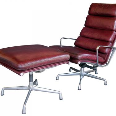 Eames for Herman Miller Executive Soft-Pad Tilt/swivel Lounge Chair and Ottoman
