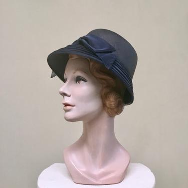 Vintage 1950s Navy Straw and Silk Fabric Bow Bucket Hat, Chic Blue High Fashion Flower Pot Hat, I. Magnin 