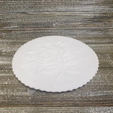 Vintage Imperial Open Rose Milk Glass Platter, Doeskin Footed Cake Plate, Embossed 3D White Opaque Floral Platter Vintage Kitchen Home Decor 