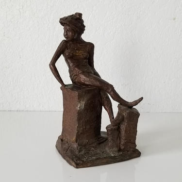 Vintage Abstract Female Bronze Sculpture . by MIAMIVINTAGEDECOR