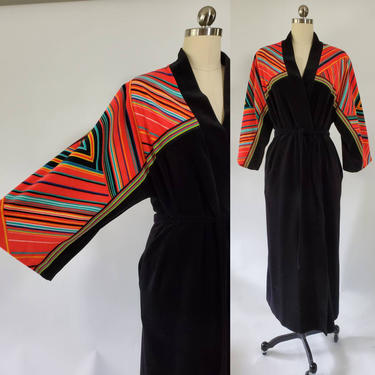 1970s Velour Robe by Vanity Fair 70s Sleepwear 70's Loungewear Women's Vintage Size Small/Medium 