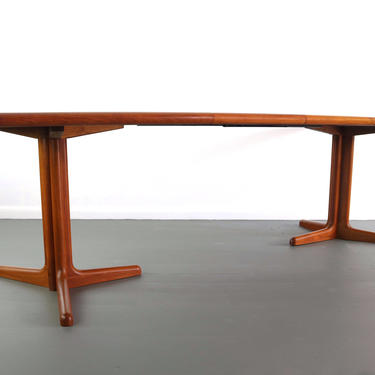 Mid Century Modern Extension Dining Table by E. Valentinsen for Dyrlund in Teak 
