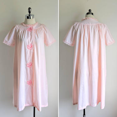 vintage 60's floral snap front nightgown in pink size S-M by BetaGoods