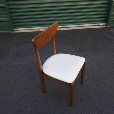 Mid Century Modern Single Walnut Dining Chair White Vinyl Seat Office Desk Chair Distance Learning Danish Modern Style - FREE SHIPPING 
