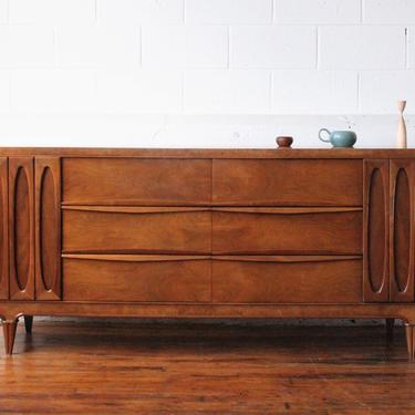 Luxurious Burlwood Walnut Quadruple Dresser by American of Martinsville 
