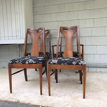 Set of 4 Midcentury Broyhill Style Dining Chairs