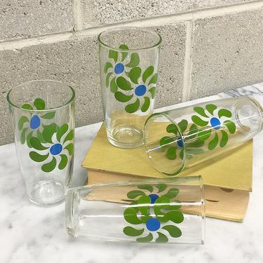 Vintage Drinking Glasses Retro 1960s Mid Century Modern + Hazel Atlas + Sour Cream + Pinwheel Design + Glass + 1 Pint + Set of 4 + Kitchen 