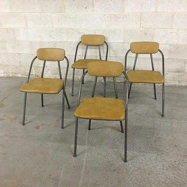 LOCAL PICKUP ONLY ———— Vintage Folding Chairs 