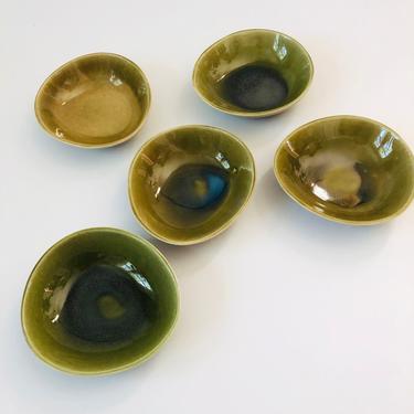 Vintage Studio Pottery Bowls / Set of 5 