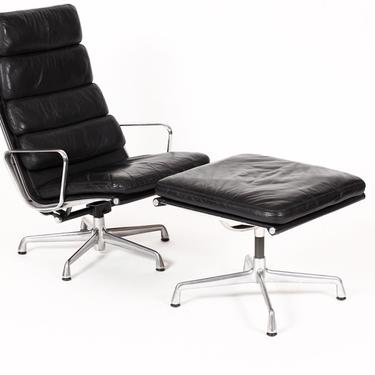 Vintage Herman Miller Aluminum Group Lounge Chair and Ottoman in Black Leather