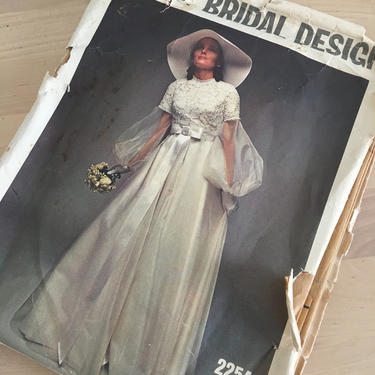 1960s Vogue Bridal Design 2254 - Vintage Sewing Pattern High Waist Full Skirt Wedding Gown, Bridal Bridesmaid Dress Misses Size 8 Bust 31.5 