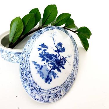 Vintage Blue &amp; White Floral Chinoiserie Jewelry Decor Box 
