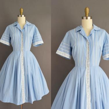 vintage 1950s dress | Chambray Blue Cotton Short Sleeve Full Skirt Shirt Dress | Small | 50s vintage dress 
