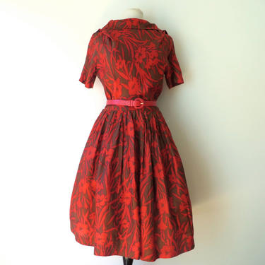 Vintage 1950's 60's Red Orange Floral Print Fit and Flare Dress Full Skirt Rockabilly Swing 29&amp;quot; Waist MediumThe Jones Girl 